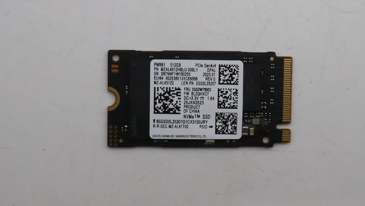 Img_32570000.jpg 512GB M.2 2242 PCIe 4.0 NVMe SSD with OPAL security - Image 1