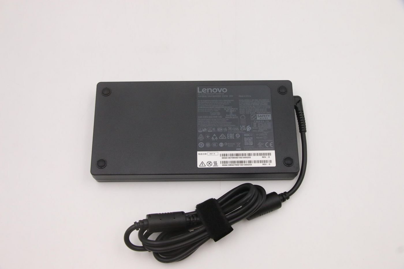 Img_32622295.jpg 65W Travel AC Adapter for Lenovo notebooks - Image 1