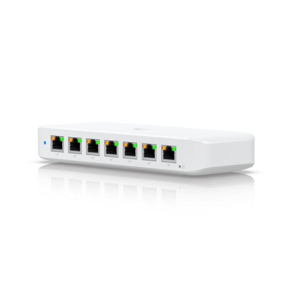 A compact, 8-port, Layer 2  GbE PoE switch with versatile  mounting options.