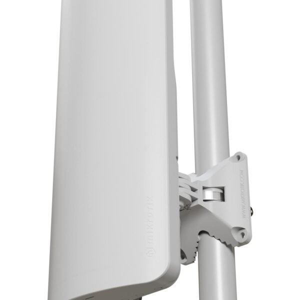 mANTBox ax 15s with with  dual-core ARM IPQ-5010 800  MHz CPU, 256MB RAM, 1x2.5Gigabit SFP port, 1xGigabit LAN, built-in dual-band