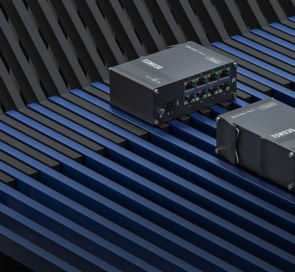 TSW030 switch x8 ethernet  ports, integrated din rail