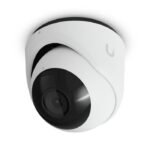 All-weather, tamper-resistant  4K PoE camera with a 1/1.8"  8MP image sensor, Multi-TOPs AI Engine, and 3-axis manual adjustment for - Image 2