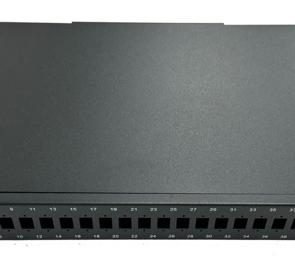Fibre patch panel 19" 1U 24  ports for SC simplex/LC  duplex connectors