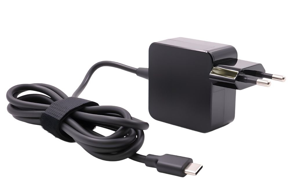 Img_36905832.jpg USB-C Power Adapter 15.7W 5.25V 3A Plug: USB-C EU Wall - Image 1