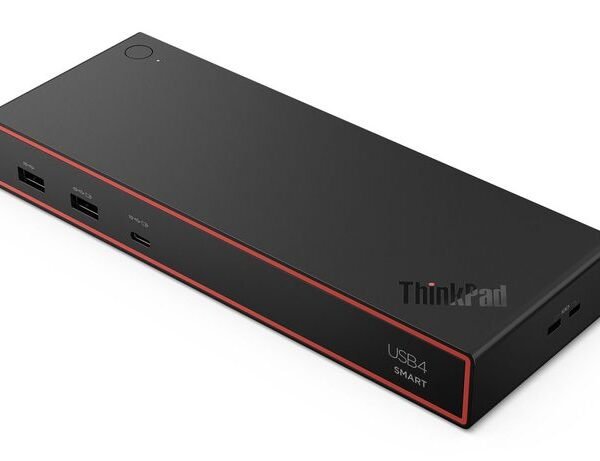 Lenovo ThinkPad USB4 Smart Dock 5500 Wired Black