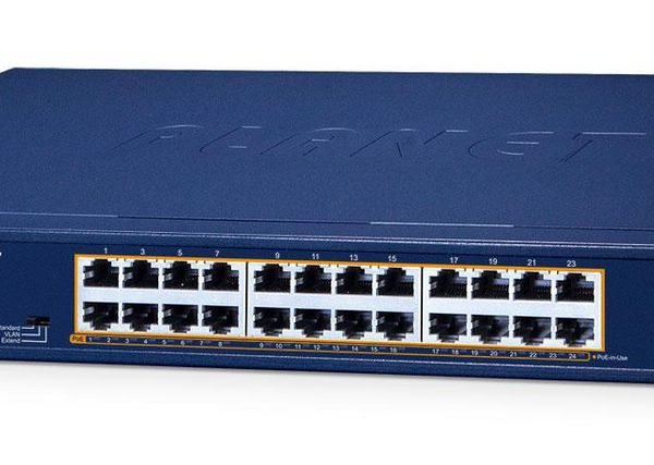 19" 24-Port 10/100/1000T 802.3at POE + 2-Port 1000X SFP Unmanaged Gigabit Ethernet Switch (220W)