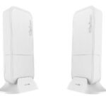 Wireless Wire Pair of wAPG-60ad devices preconfigured for 60Ghz link with 1Gbps full duplex on distances of up to 200m