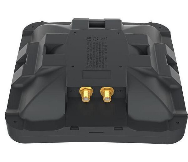 mANT LTE 5o 5dBi LTE antenna with two SMA connectors