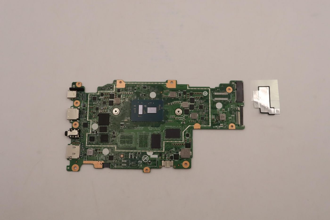 Img_32627159.jpg Motherboard with Intel Celeron N4500, 4GB DDR4, 32GB eMMC - Image 1